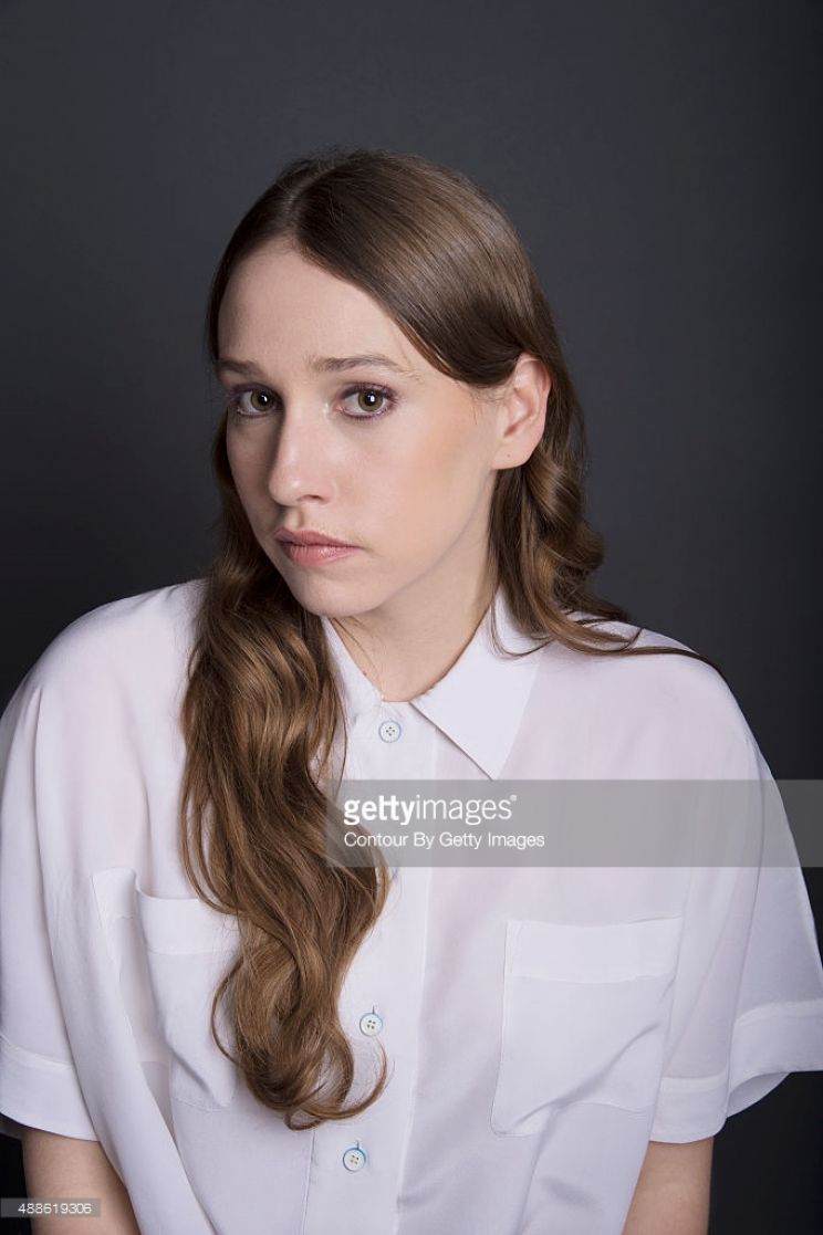 Pictures Of Sarah Sutherland
