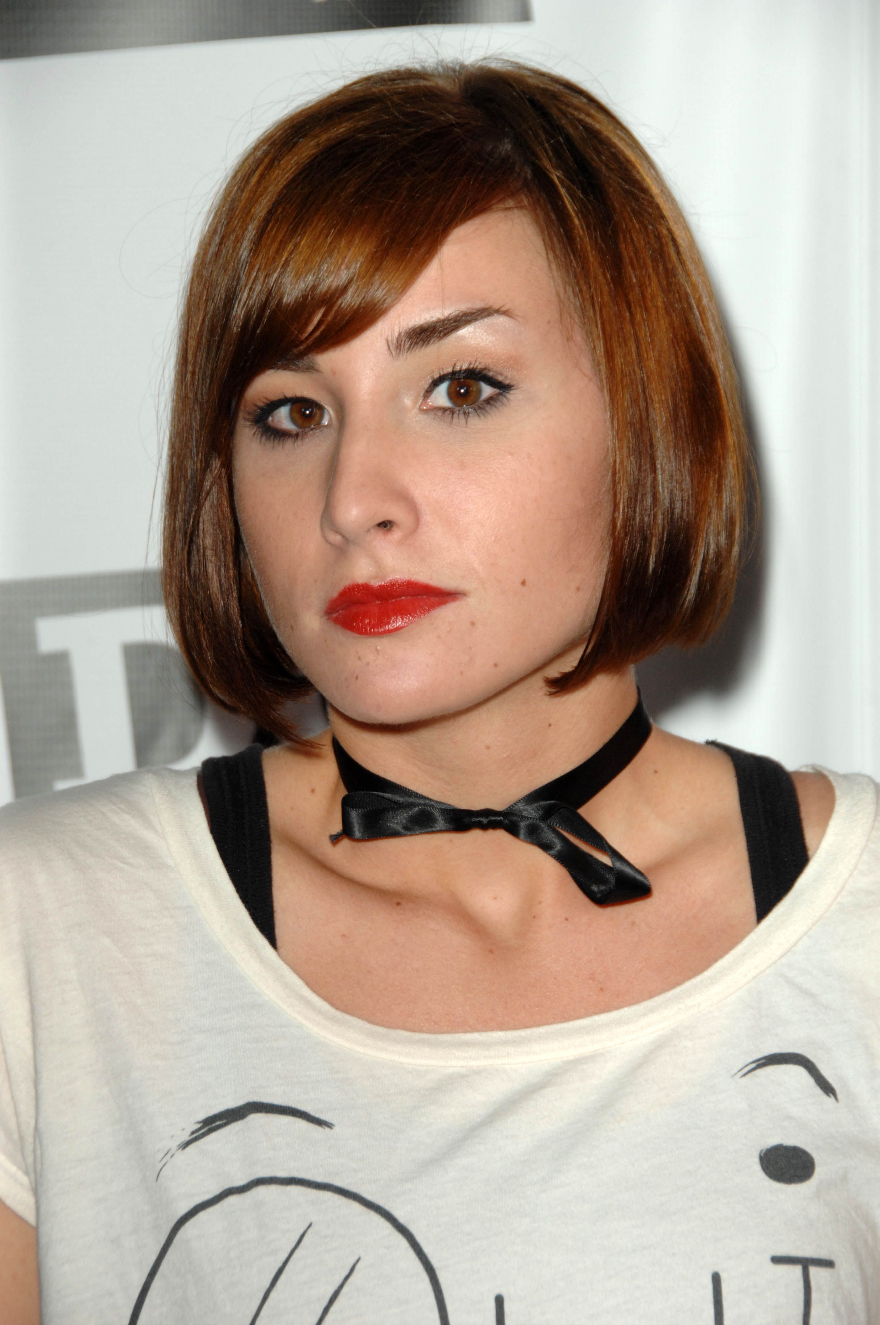 Pictures of Allison Scagliotti