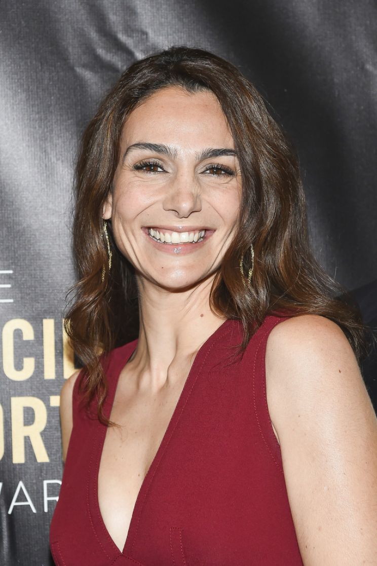 Annie Parisse