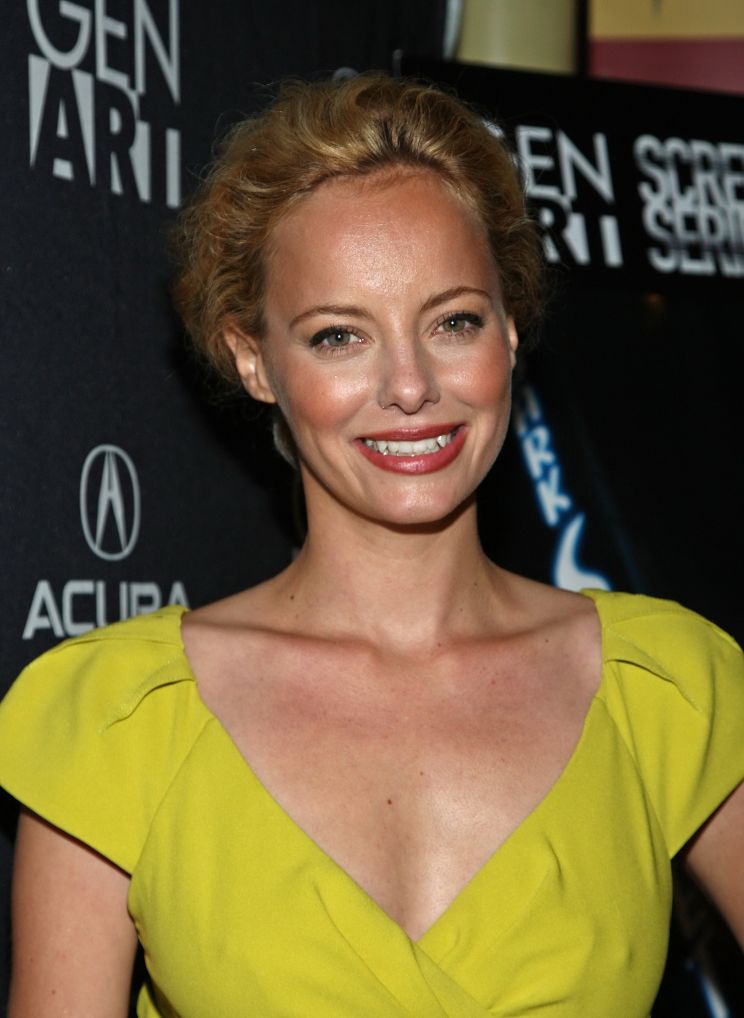 Bijou Phillips