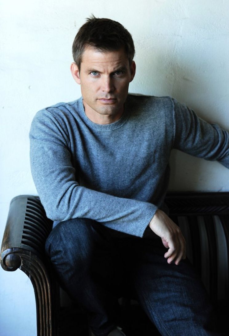 Casper Van Dien