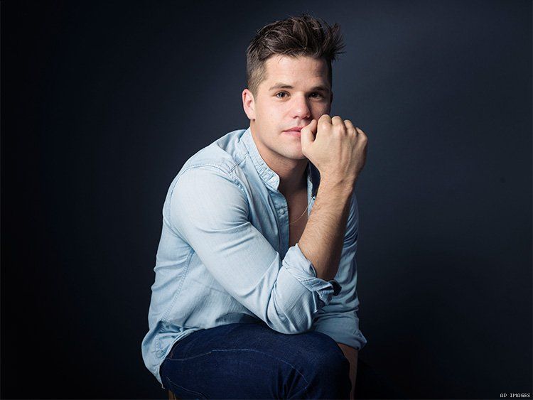 Pictures of Charlie Carver