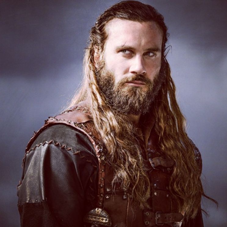 Pictures Of Clive Standen