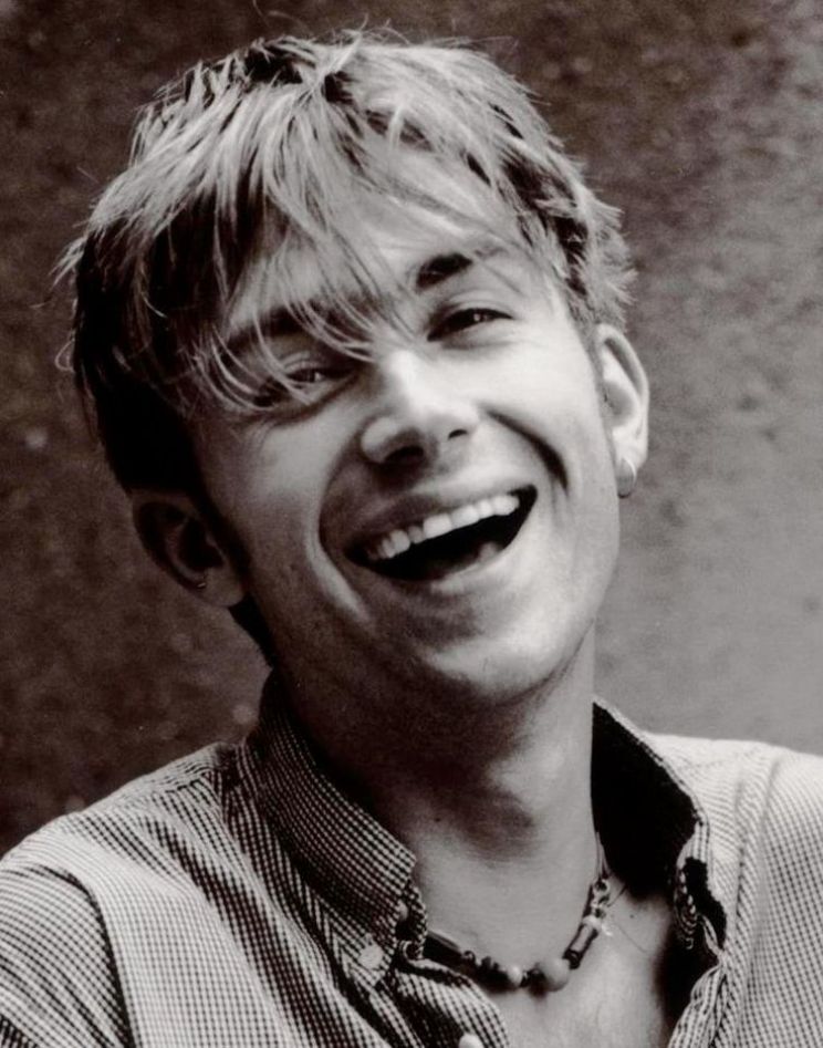 Damon Albarn's Biography - Wall Of Celebrities