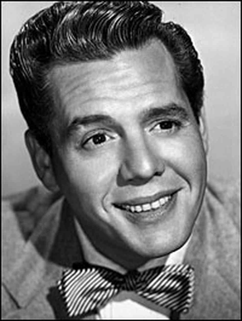 Pictures of Desi Arnaz