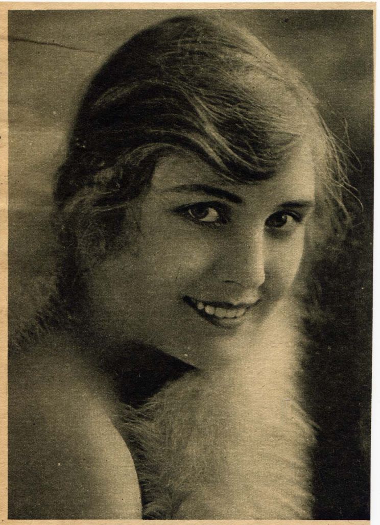 Pictures of Edna Purviance