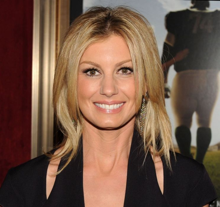 Pictures of Faith Hill