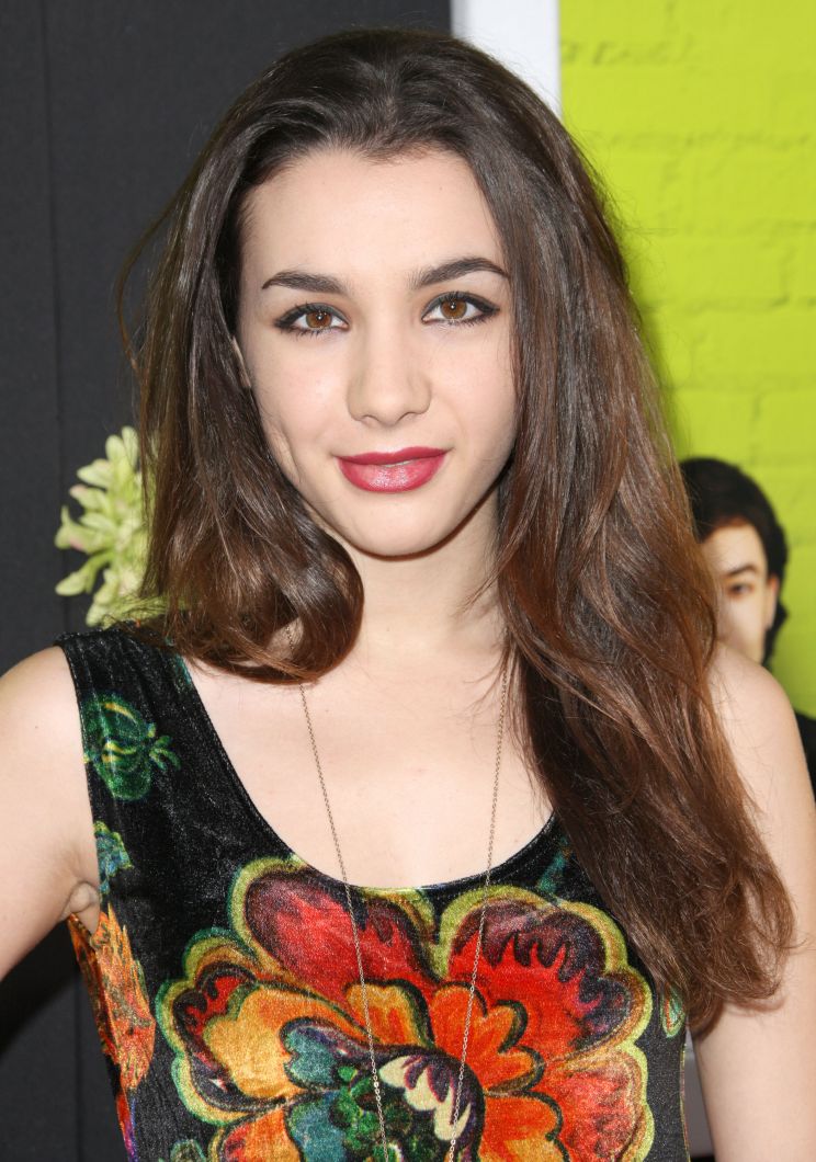 Pictures of Hannah Marks