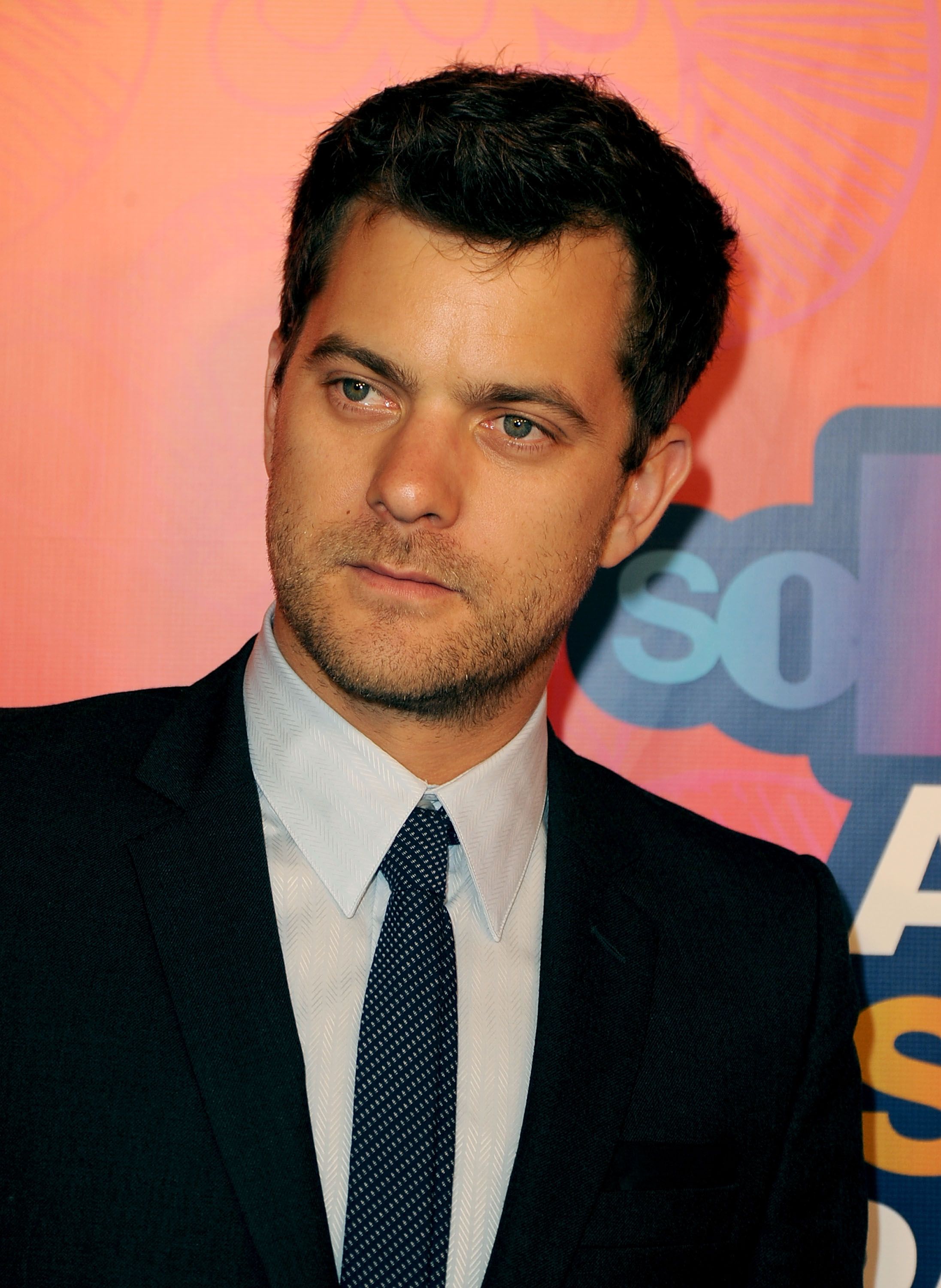 Pictures of Joshua Jackson