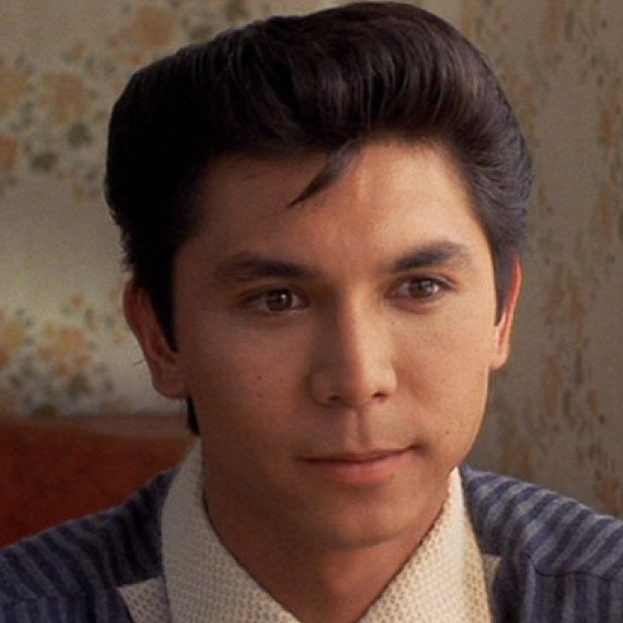 Pictures of Lou Diamond Phillips