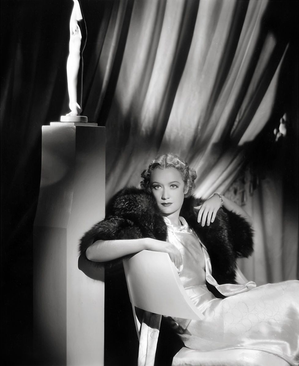 Pictures of Miriam Hopkins