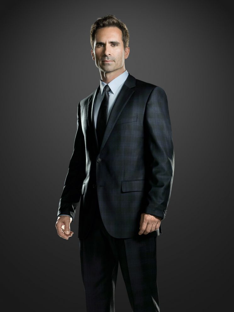 Nestor Carbonell