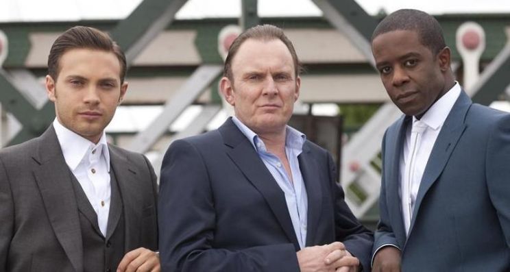 Robert Glenister