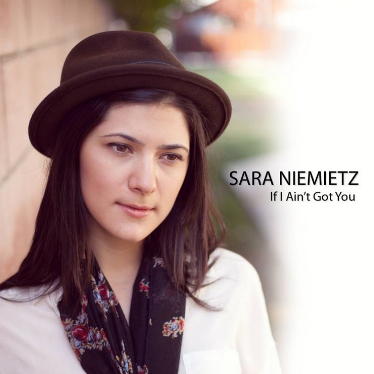 Pictures of Sara Niemietz