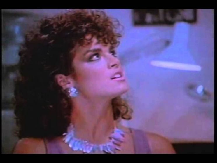 Ангела 1985. Betsy Russell Avenging Angel. Бетси Расселл Ангелочек. Dirty Angel 1985 Diana Surence смотреть.