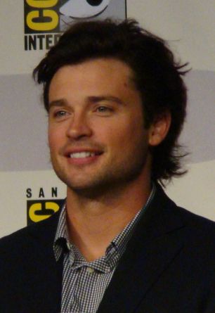 Tom Welling's Biography - Wall Of Celebrities